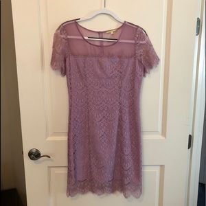 Gianni Bini Lace Lilac Short Sleeved Dress - Sz M